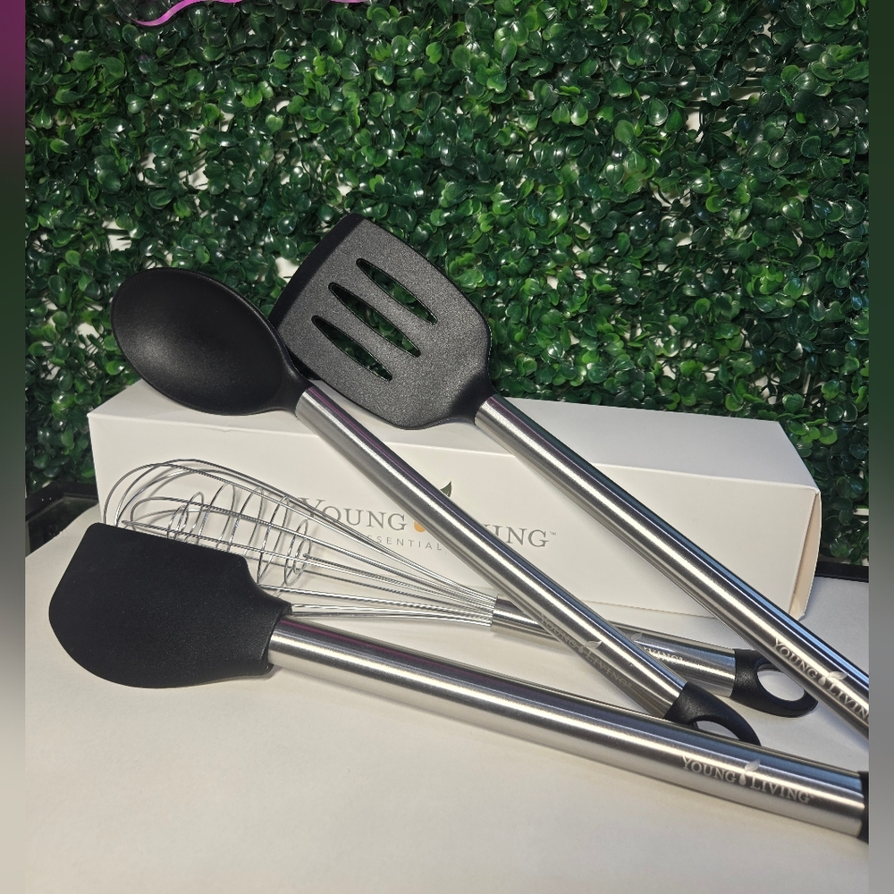 Young Living  Black and‎ Silver Kitchen Utensil Set